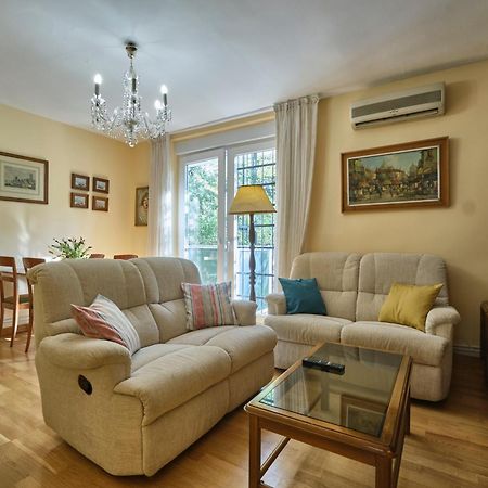 Apartamento Carlos-1 Madrid Dış mekan fotoğraf
